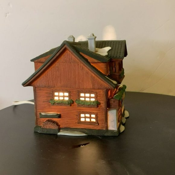 Dept 56 Besson Bierkeller Alpine Christmas Village Lighted Building - 1986 - Picture 8 of 12